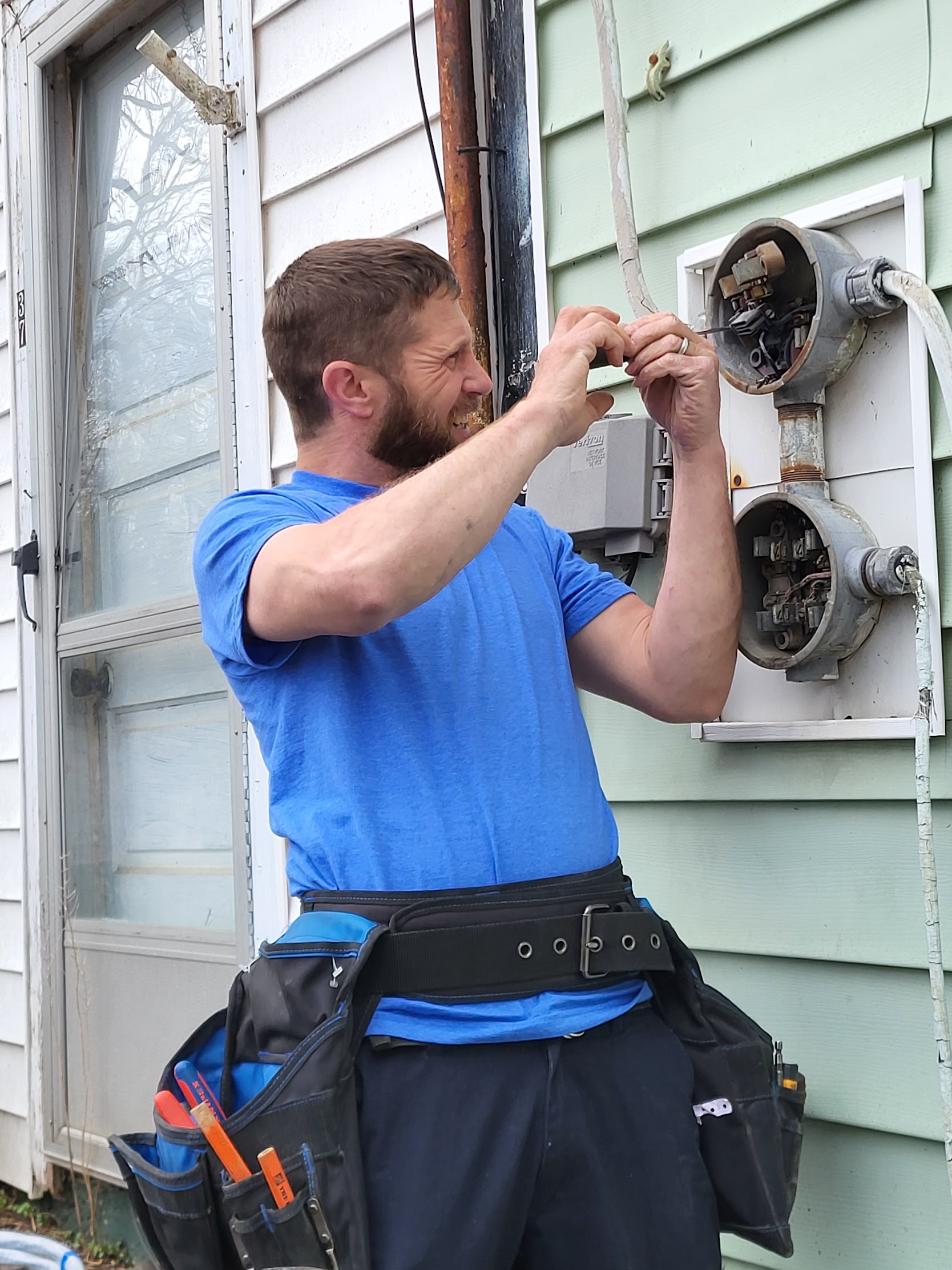 Jim Norton performing electrical service work in Martinsburg, WV